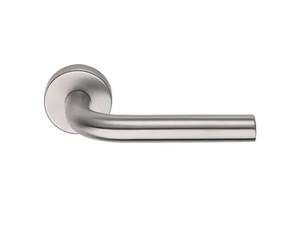 ITALIAN DESIGN - LONDON - Steel door handle on rose _ Fama International